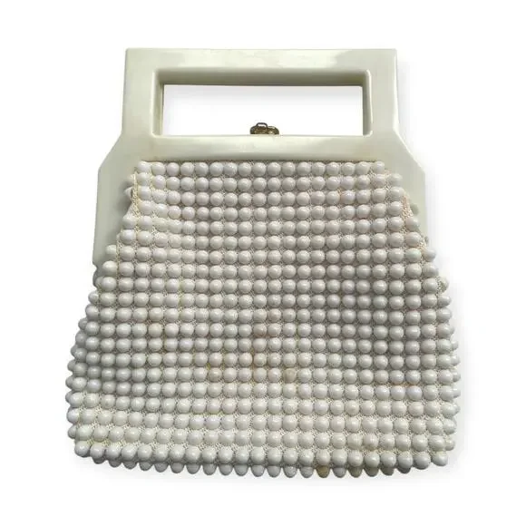 Vintage LaRegale ltd. top handle purse | white | kiss clasp | no missing beads - Picture 2 of 3